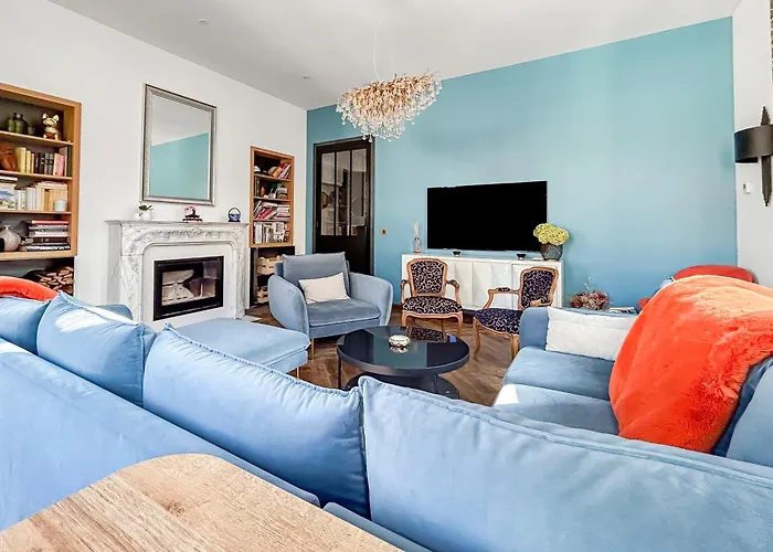 Grand T4 Luxe, Spa, Cheminee Baby-foot, Jardin *