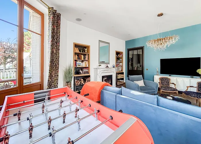 Grand T4 Luxe, Spa, Cheminee Baby-foot, Jardin * Aix-les-Bains