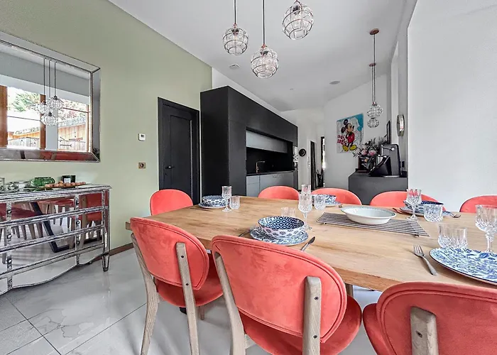 Grand T4 Luxe, Spa, Cheminee Baby-foot, Jardin