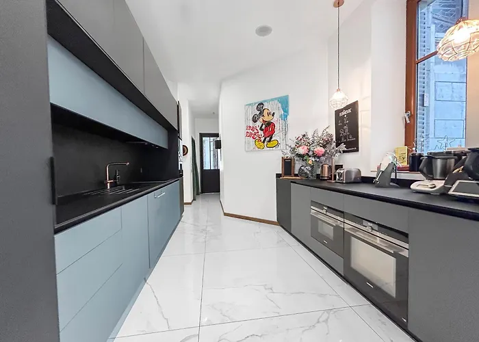 Grand T4 Luxe, Spa, Cheminee Baby-foot, Jardin *